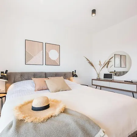 Villa Auni Perla - Heated Pool - Rooftop - Seaview - Kastela